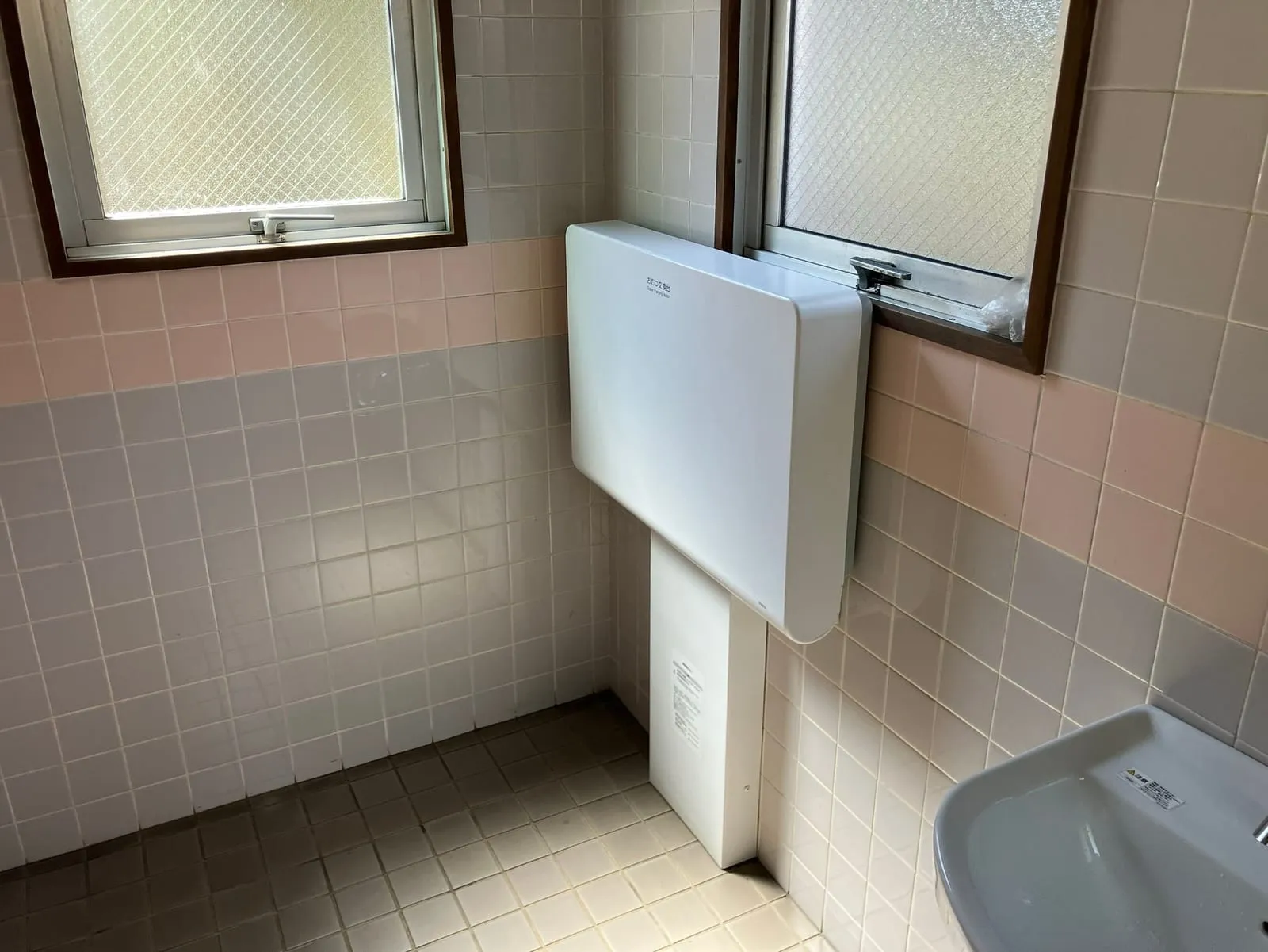 多目的トイレのおむつ替え台