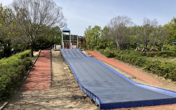 【名古屋】小幡緑地 完全ガイド｜西園の遊具・本園のビュッフェ・手ぶらキャンプ(ヤネル)まで子連れで徹底解説